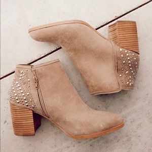 brown suede studded booties ☆